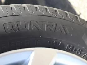 Toyota Auris thumbnail 43