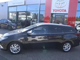 Toyota Auris thumbnail 8