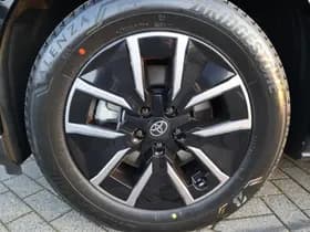 Toyota bZ4X thumbnail 15