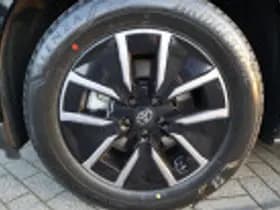 Toyota bZ4X thumbnail 42