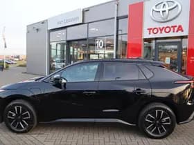 Toyota bZ4X thumbnail 8