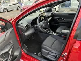 Toyota Yaris thumbnail 17