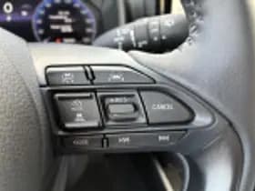 Toyota Yaris thumbnail 52