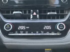 Toyota Corolla thumbnail 43