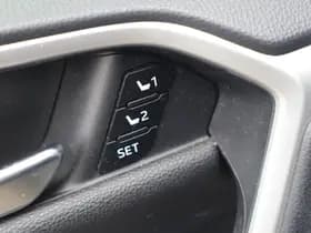 Toyota RAV4 thumbnail 30