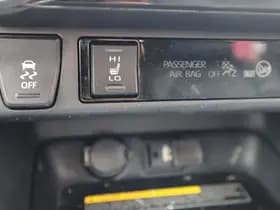 Toyota RAV4 thumbnail 40