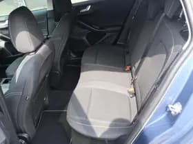 Ford Focus thumbnail 21