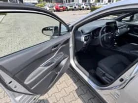 Toyota C hr thumbnail 3