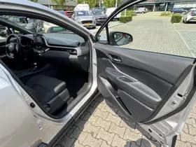 Toyota C hr thumbnail 24