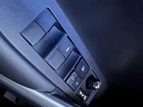 Toyota Corolla thumbnail 20
