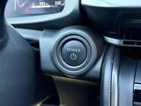 Toyota C hr thumbnail 35