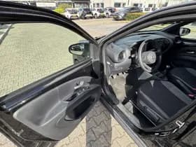 Toyota Aygo X thumbnail 15