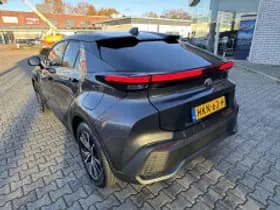 Toyota C hr thumbnail 3
