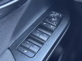 Toyota C hr thumbnail 29