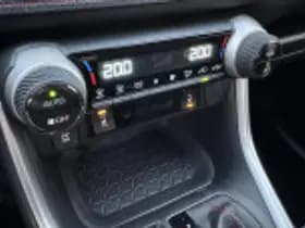 Toyota RAV4 thumbnail 64