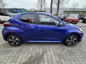 Toyota Yaris thumbnail 4