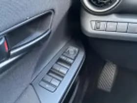 Toyota C hr thumbnail 53