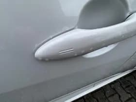 Toyota Yaris thumbnail 17