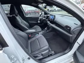 Toyota Yaris thumbnail 21