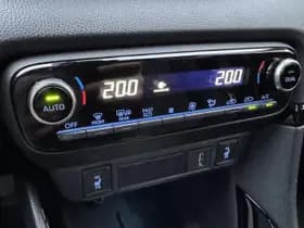 Toyota Yaris thumbnail 31
