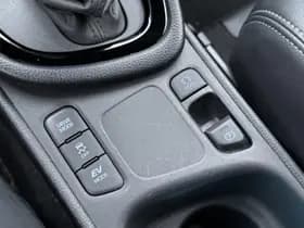 Toyota Yaris thumbnail 34