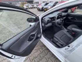 Toyota Yaris thumbnail 45
