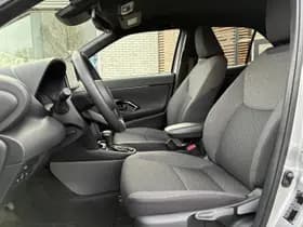 Toyota Yaris Cross thumbnail 17