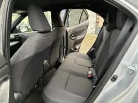 Toyota Yaris Cross thumbnail 4