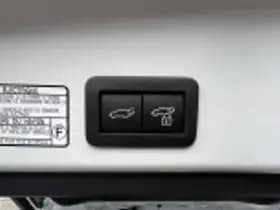 Toyota Corolla thumbnail 57