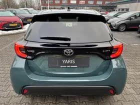 Toyota Yaris thumbnail 12