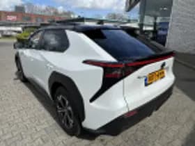 Toyota bZ4X thumbnail 40