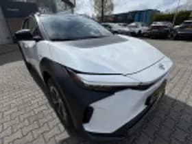 Toyota bZ4X thumbnail 46