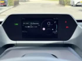 Toyota bZ4X thumbnail 60