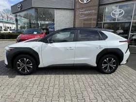 Toyota bZ4X thumbnail 8