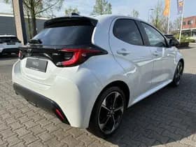 Toyota Yaris thumbnail 2
