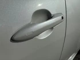 Toyota Yaris thumbnail 32
