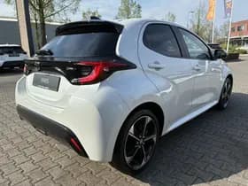 Toyota Yaris thumbnail 65
