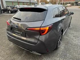 Toyota Corolla thumbnail 13