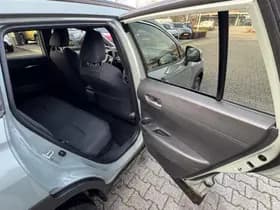 Toyota Corolla thumbnail 25