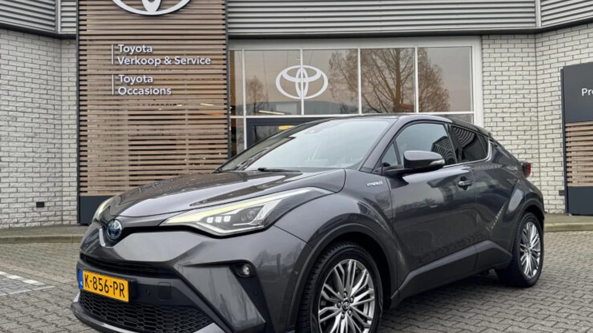 Toyota C hr — foto 1