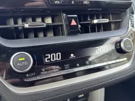 Toyota Corolla thumbnail 32
