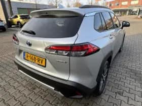 Toyota Corolla thumbnail 5