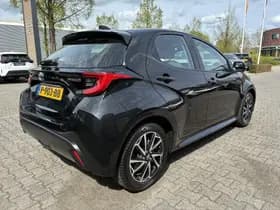 Toyota Yaris thumbnail 2