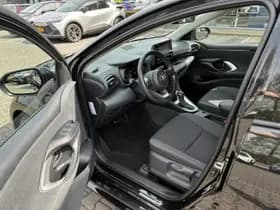 Toyota Yaris thumbnail 17