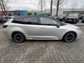Toyota Corolla thumbnail 4