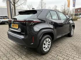 Toyota Yaris Cross thumbnail 2
