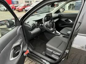 Toyota Yaris Cross thumbnail 17