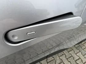 Toyota C hr thumbnail 16