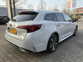 Toyota Corolla thumbnail 2