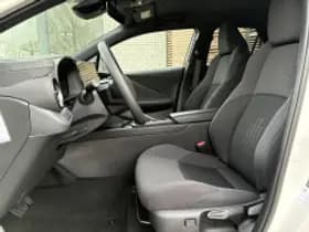 Toyota C hr thumbnail 3